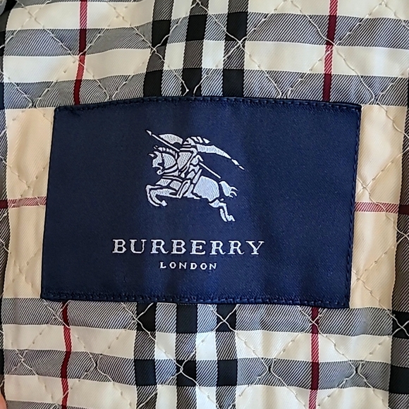 Vintage Burberry jacket - Picture 3 of 10